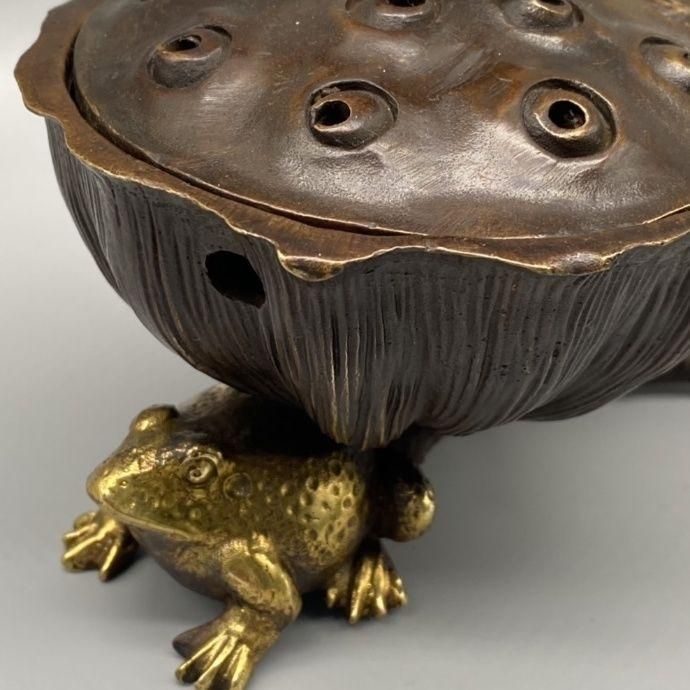 銅細工 金蜻蛉蓮華香薫炉 香炉 香道具 装飾品 工芸品 美術品 置物 銅細工 金蜻蛉蓮華香薫炉 香炉 香道具 装飾品 工芸品 美術品