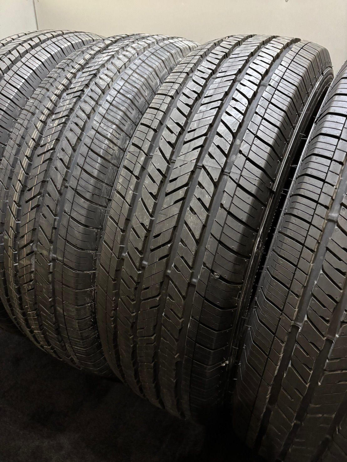 夏タイヤ】新車外し BRIDGESTONE