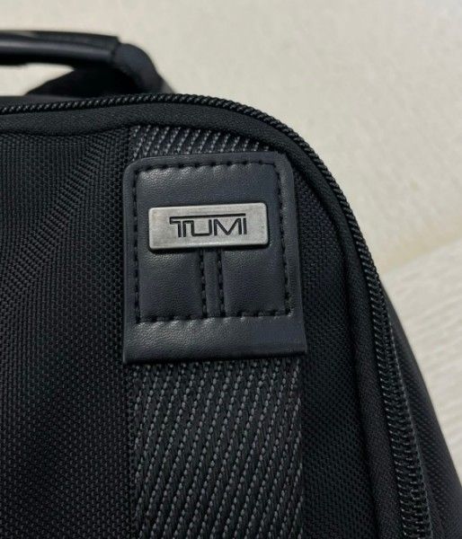 TUMI