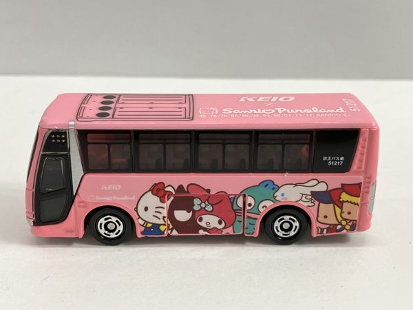 トミカ サンリオピューロランド号 ピンク色 京王バス W8712610 - ミニカー