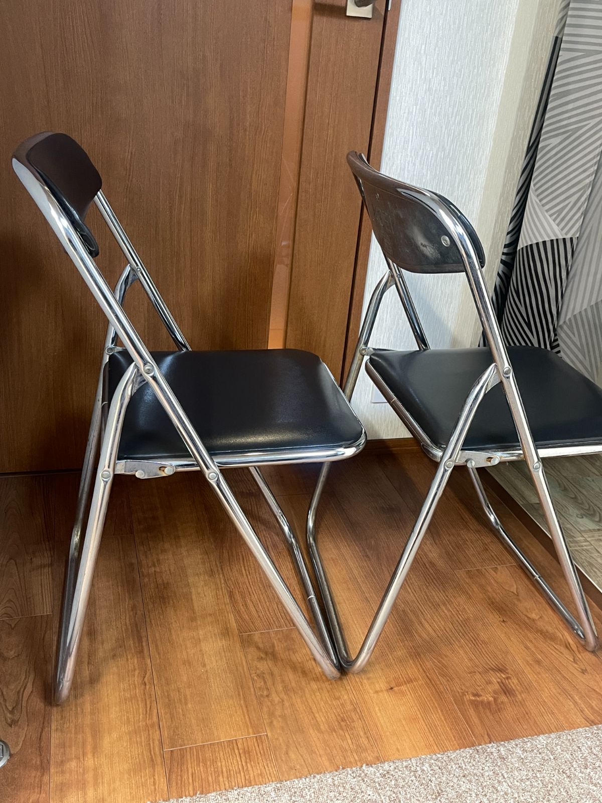 パイプ椅子 5脚 4,600円！(郵送限定/送料込み) - メルカリ