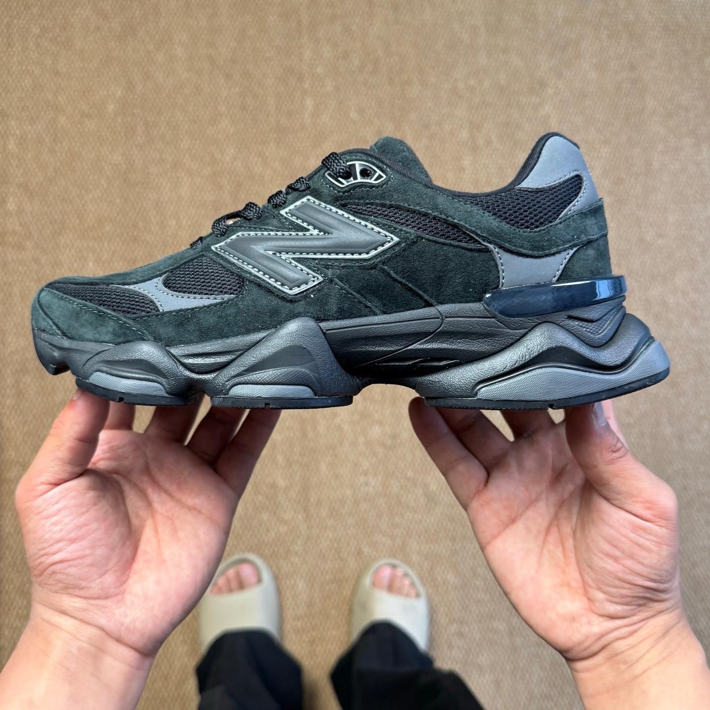 New Balance 9060 黒 スニーカー　23.5 ※商品説明必読 7/11・7/13発売｜New Balance 9060 