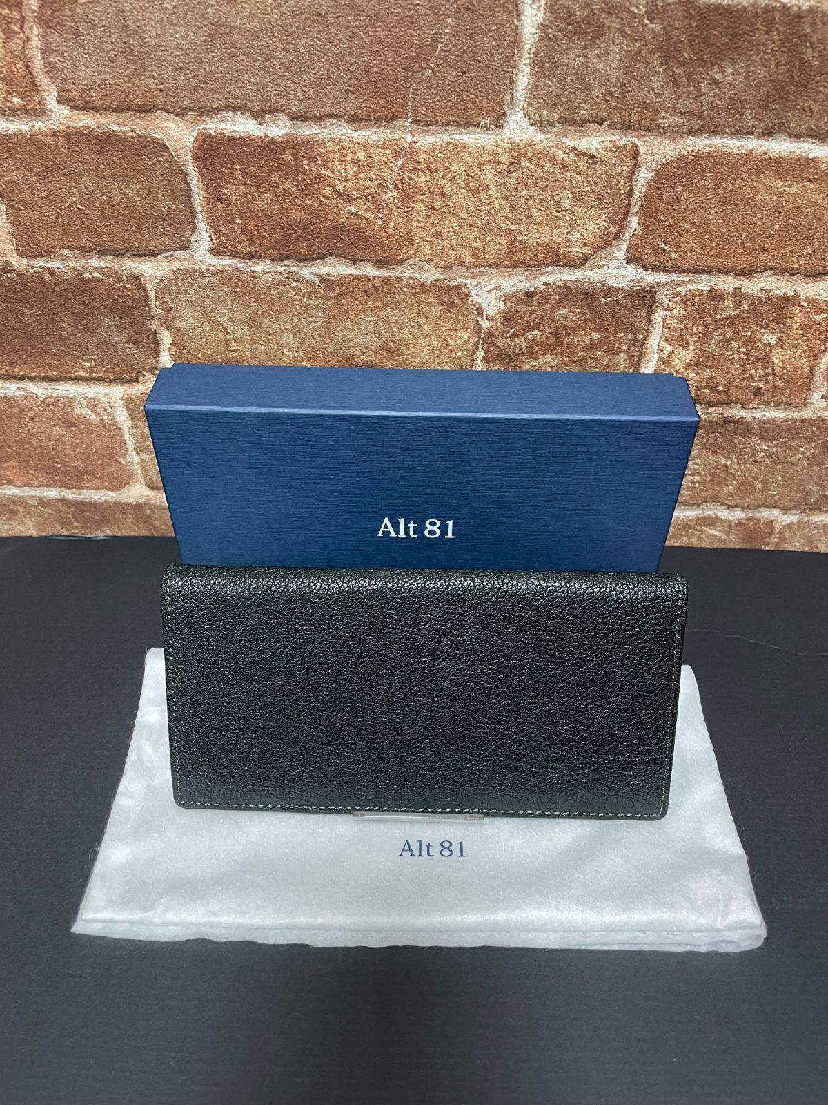 Alt81 二つ折り長財布 arrow_ 束入れ01 P＆D バッファローカーフ
