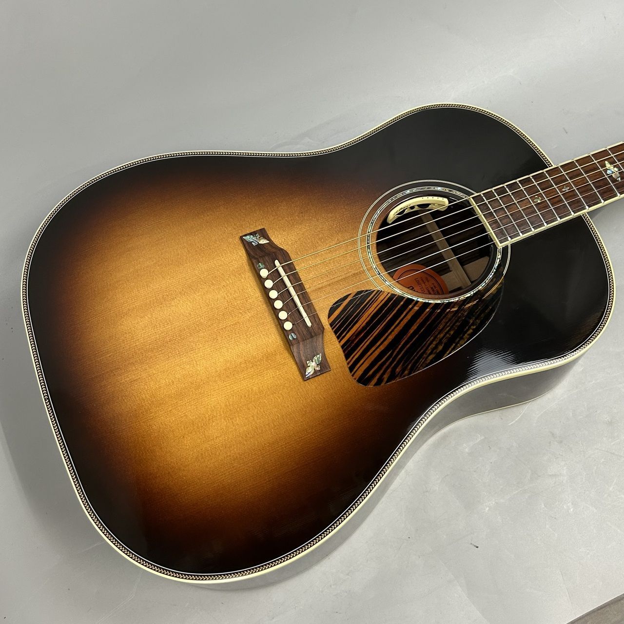 GIBSON CUSTOM SHOP J-45 CUSTOM SPECIAL 2018年製 - メルカリ
