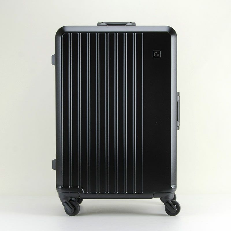 トラベルバッグ