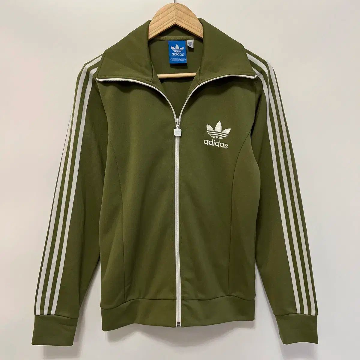 M adidas アディダス ヨーロッパ オリーブ 抹茶 ジャージ