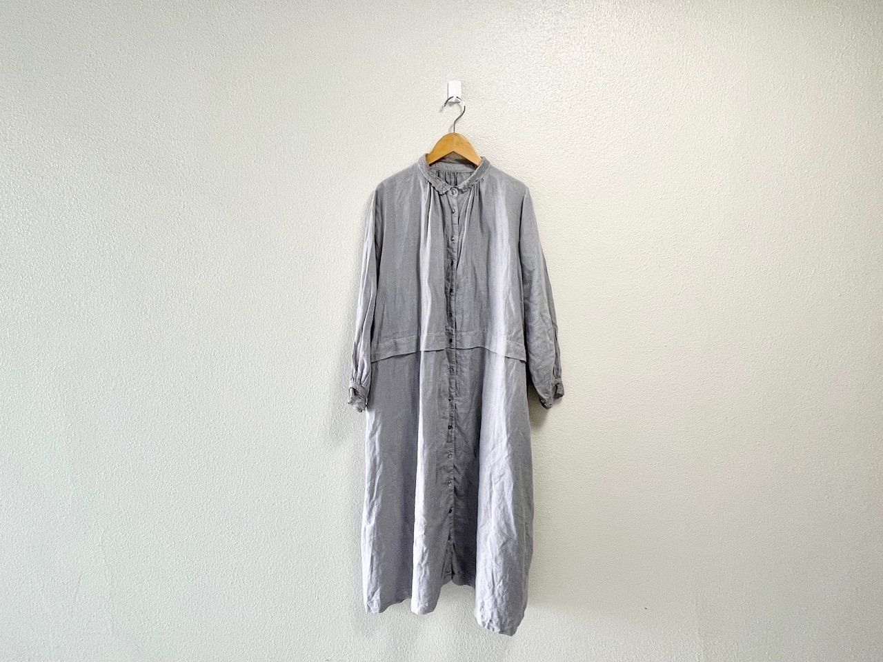 ネストローブ　襟袖レースリネンワンピース（羽織）美品nest robe nest Robe ネストローブ リネンレース襟ギャザーワンピース 日本製