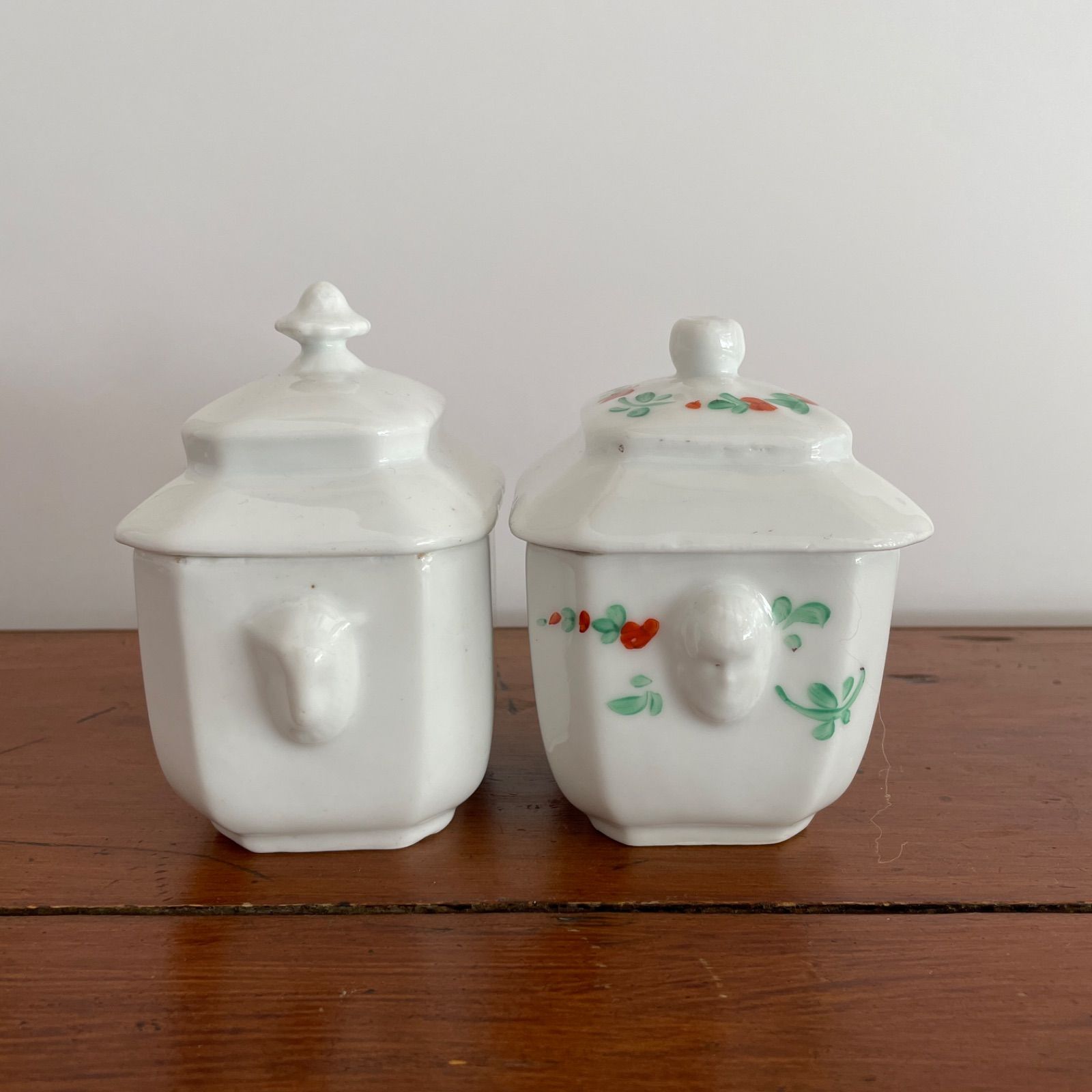 French White Sugar Pot of View Paris/19世紀後期のパリ窯の