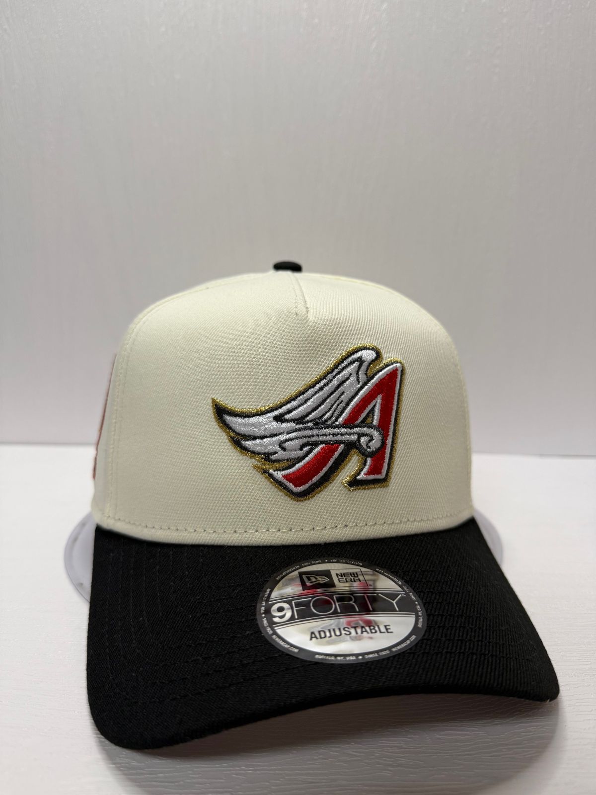 Newera ロサンゼルスエンゼルス 50thアニバーサリー 9forty A-FRAME スナップバックキャップ ツートンカラー