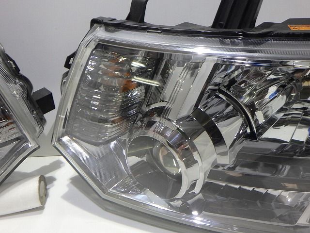 デリカD5 ヘッドライト左右 HID CV 前期 100-87918 コーティング 250920077