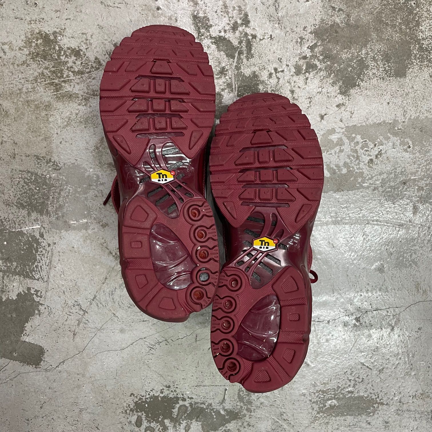 NIKE AIR MAX PLUS TIEMPO TNPO Team Red and Sail エアマックスプラス