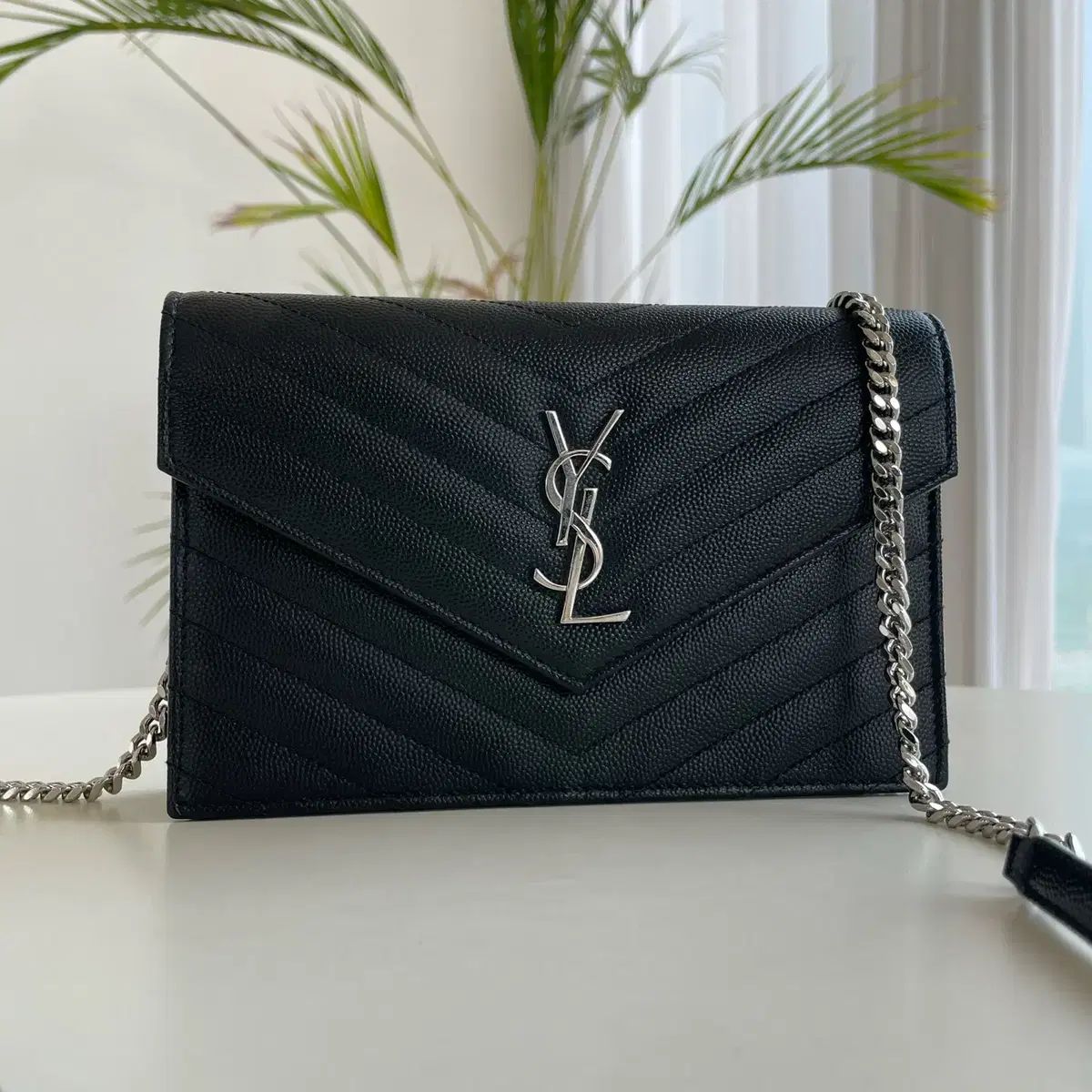Saint Laurent サンローラン エンベロープ ミニ クロスバッグ
