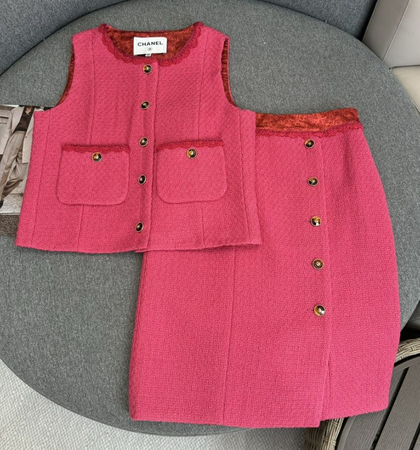 シャネル CCロゴベスト スカート ウールツイード セット - メルカリ 
