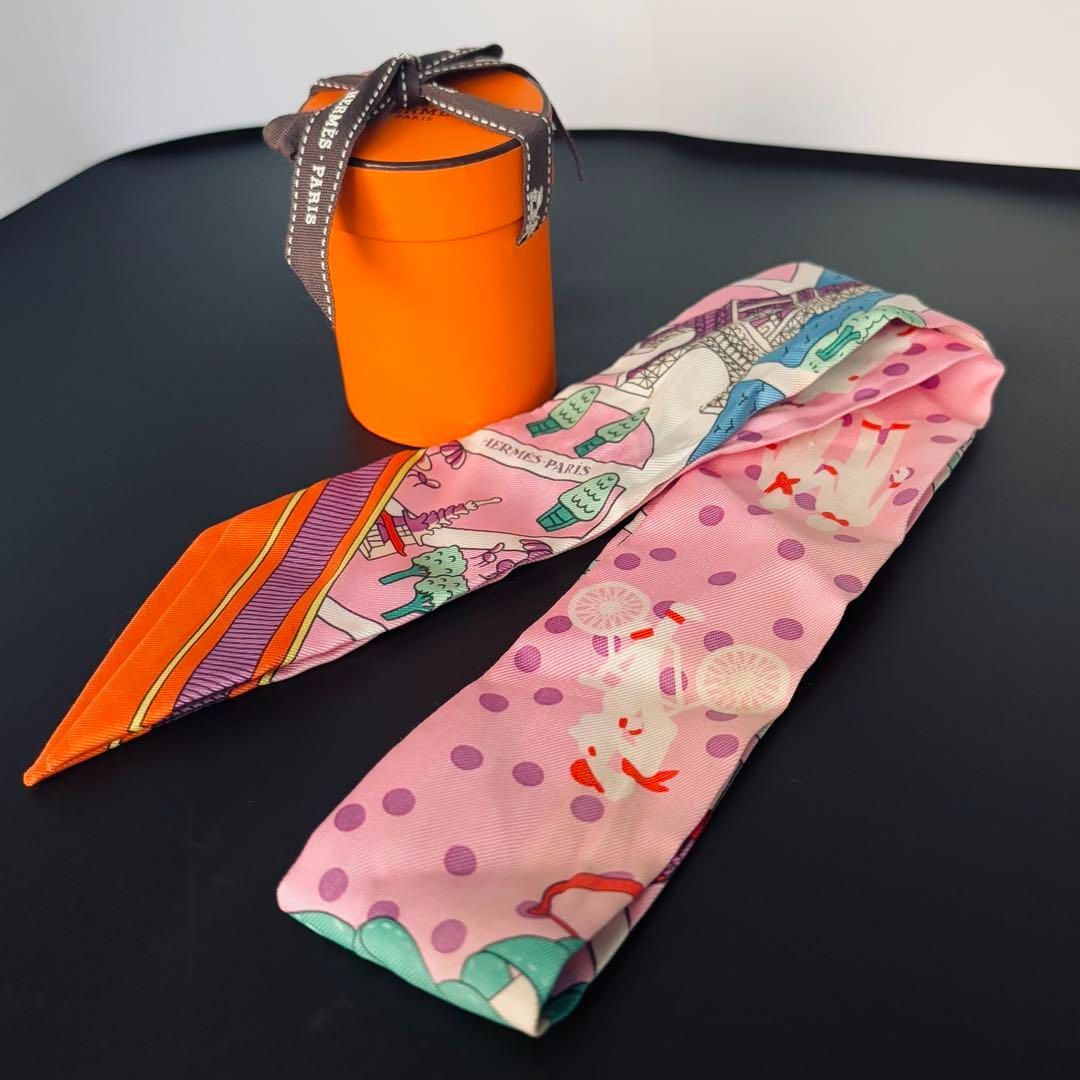 美品 エルメス ツイリー スカーフ 新パリの恋人たち シルク エッフェル塔 美品 エルメス HERMES ツイリー スカーフ 新パリの恋人たち