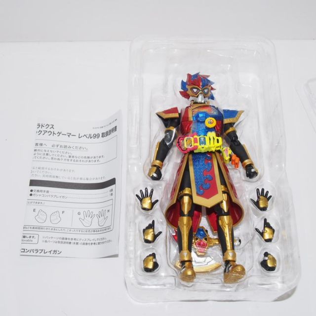 SHFiguarts 仮面ライダーパラドクス パーフェクトノックアウトゲーマー Amazon.co.jp: S.H.フィギュアーツ 仮面ライダーパラドクス