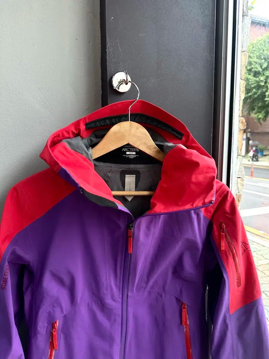 ゴアテックス フーディ