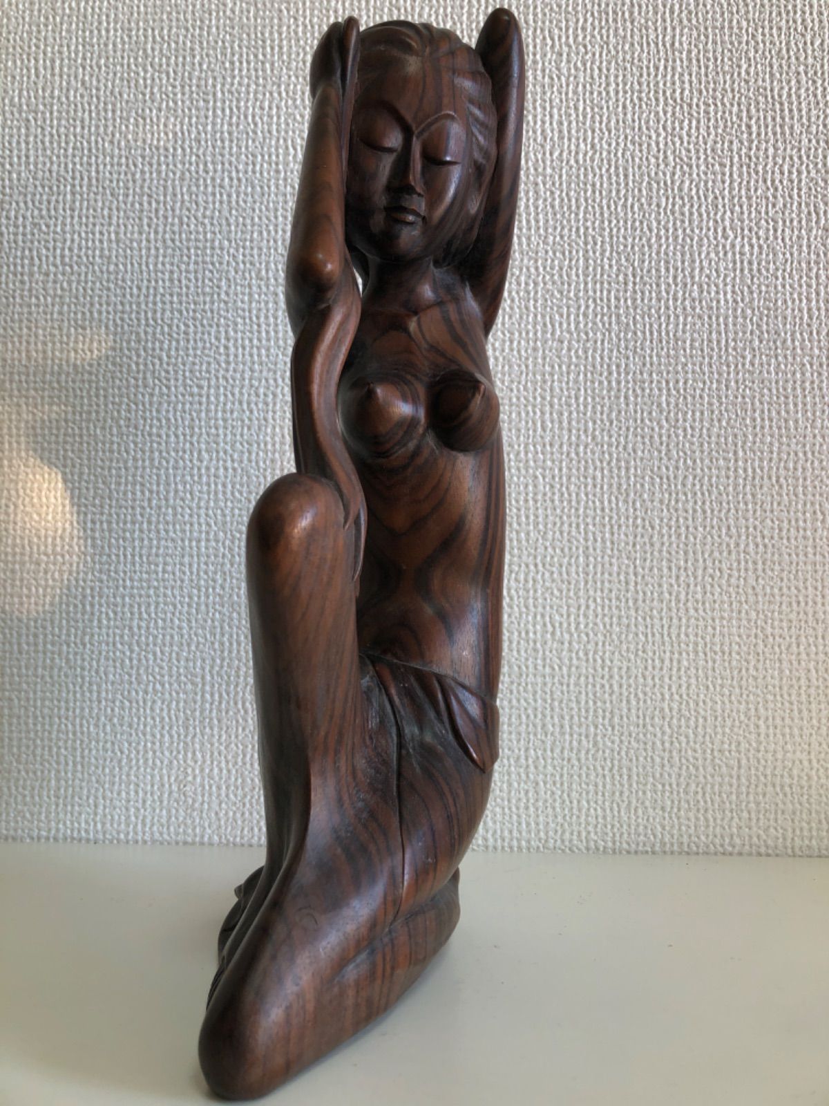 バリ島MAS村製彫刻 縞黒壇 女性像 WWW_IBETON_RU