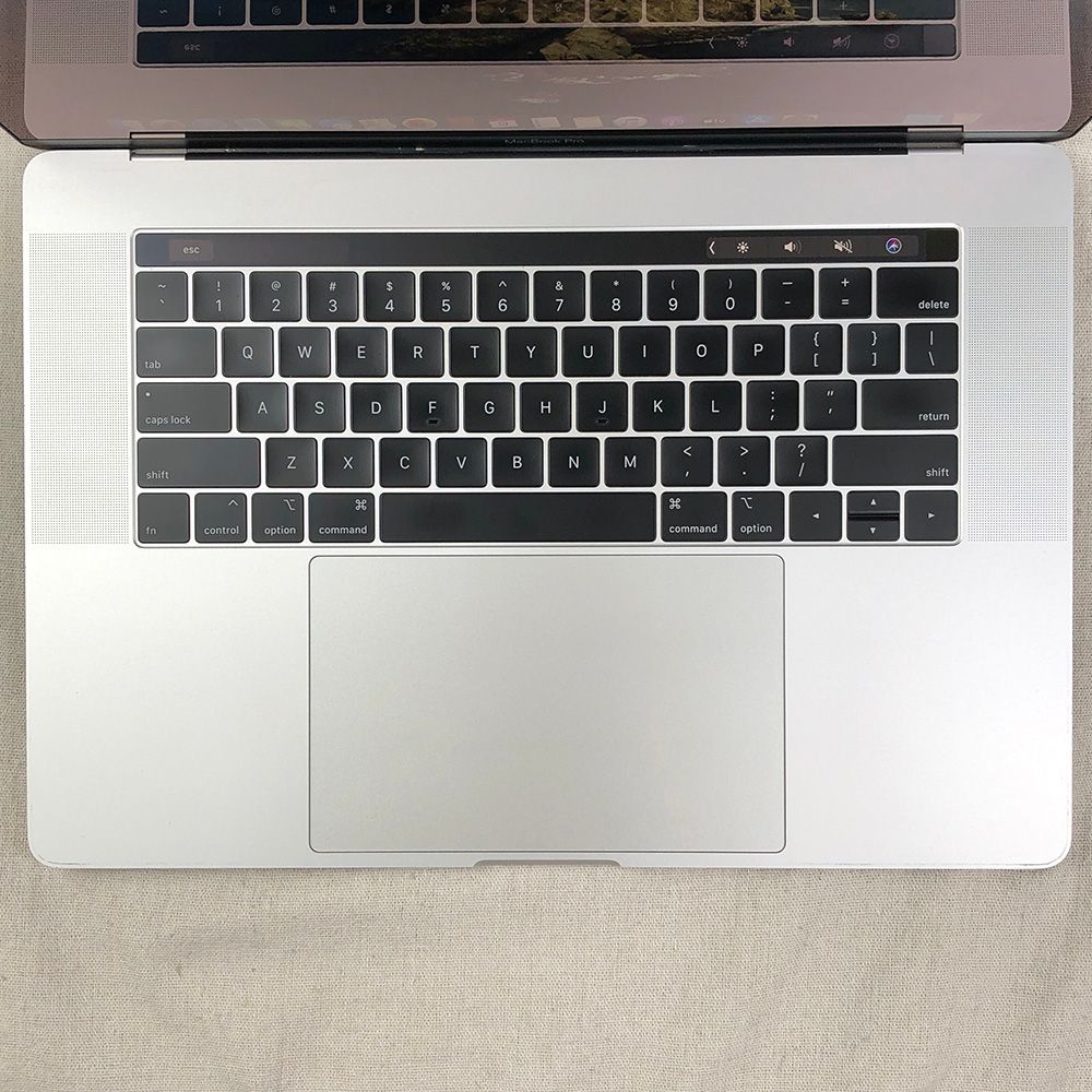 ジャンク MacBook Pro 15