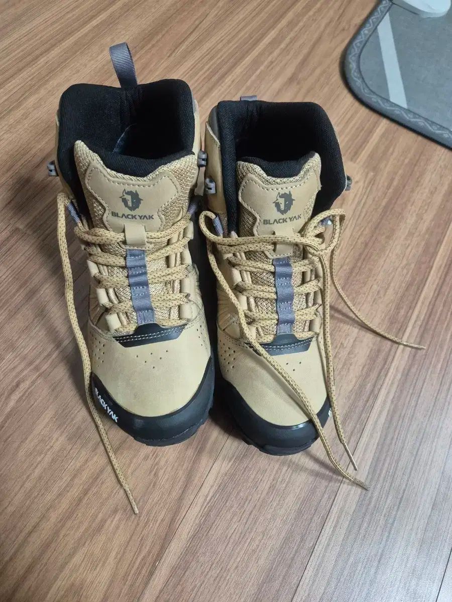 BLACK YAK ブラックヤク レディース 240 GORE-TEX ゴアテックス 登山靴