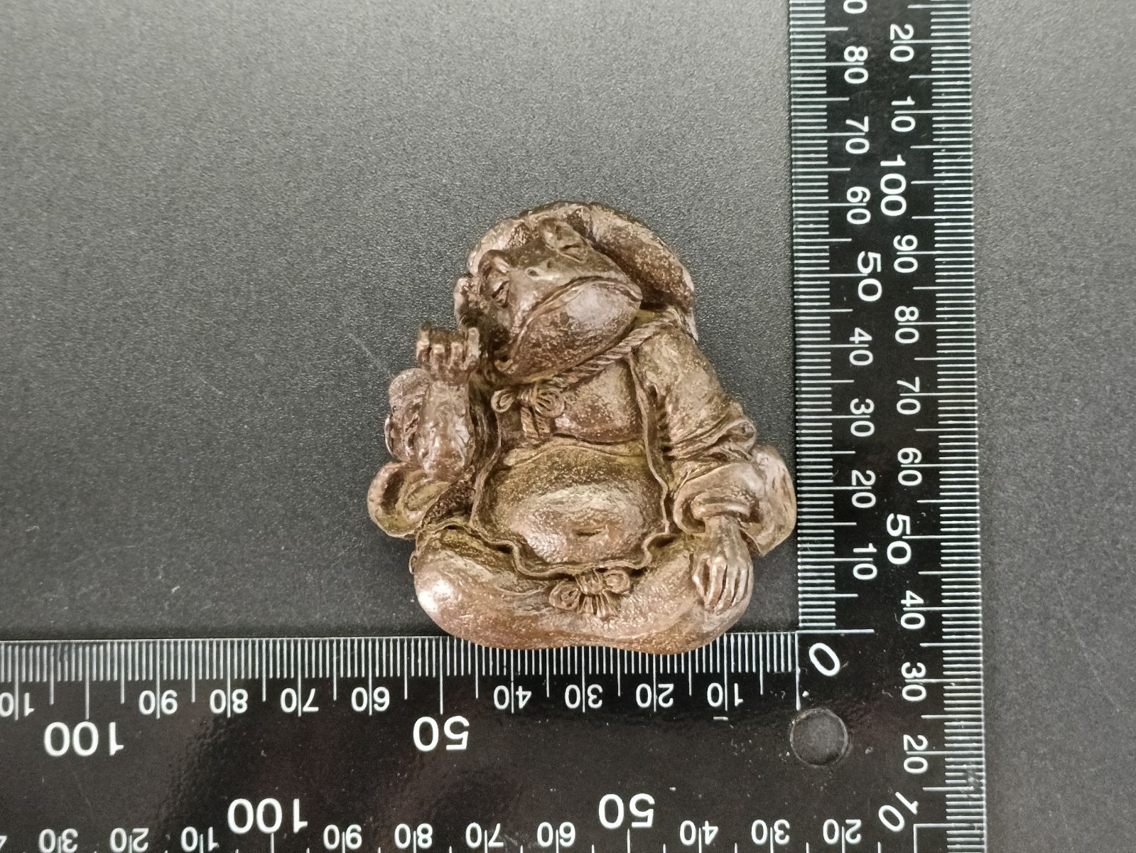 銅製置物 蝦蟇仙人 螂雨宮宗作 刻印あり 金工品 細工 インテリア置物