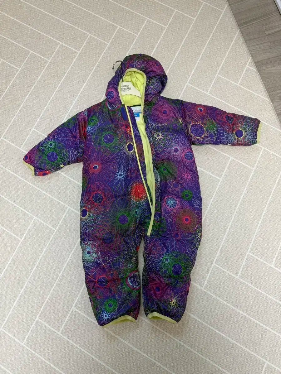 Columbia(コロンビア) 赤ちゃん スキースーツ 宇宙服