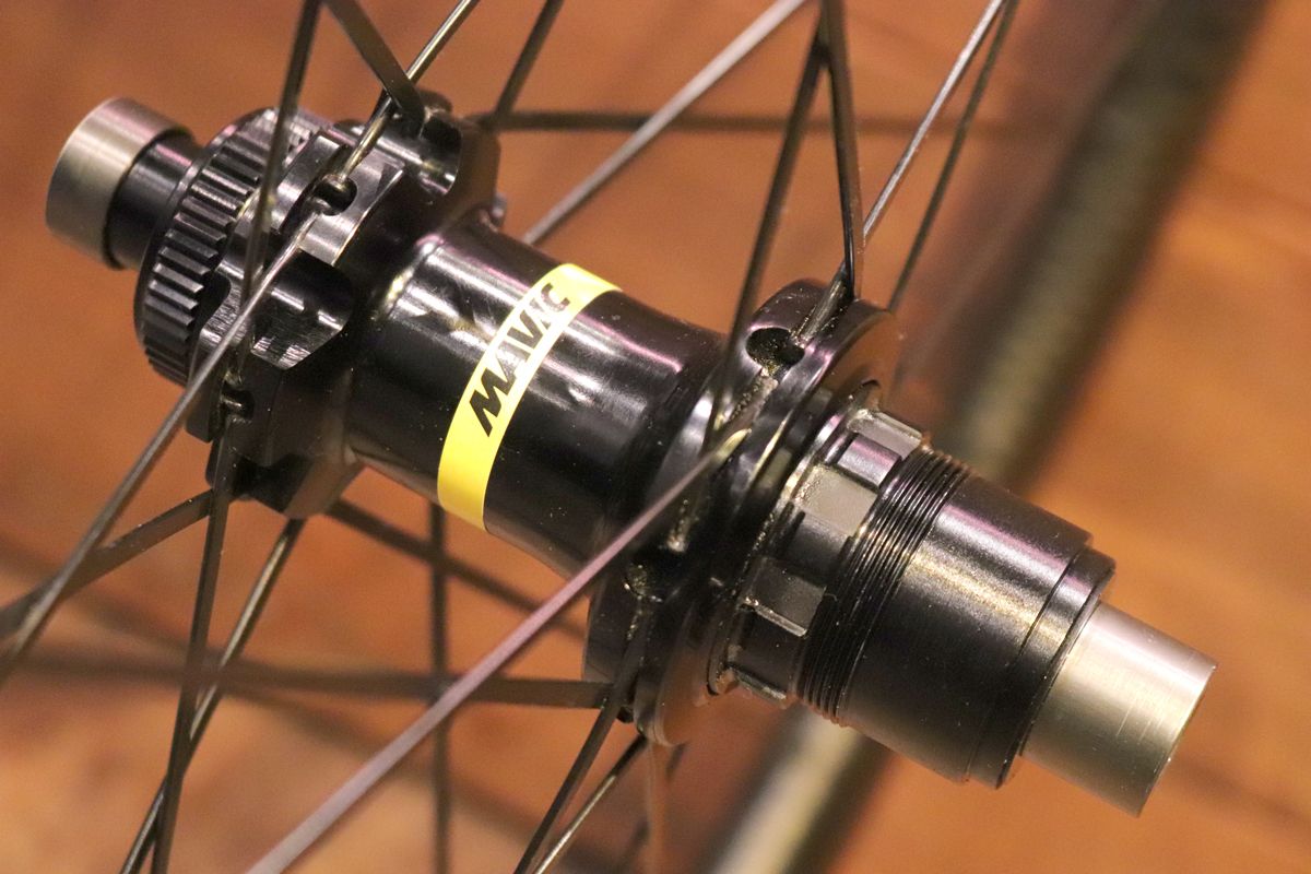マヴィック MAVIC コスミック プロ カーボン COSMIC PRO CARBON