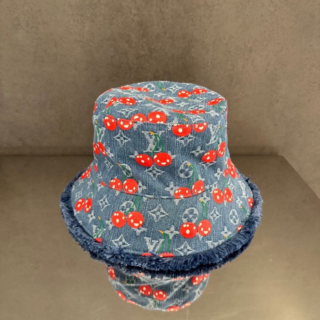 Louis Vuitton ルイヴィトン キャップ Caps Hats, Beanies and Gloves Accessories | LOUIS VUITTON