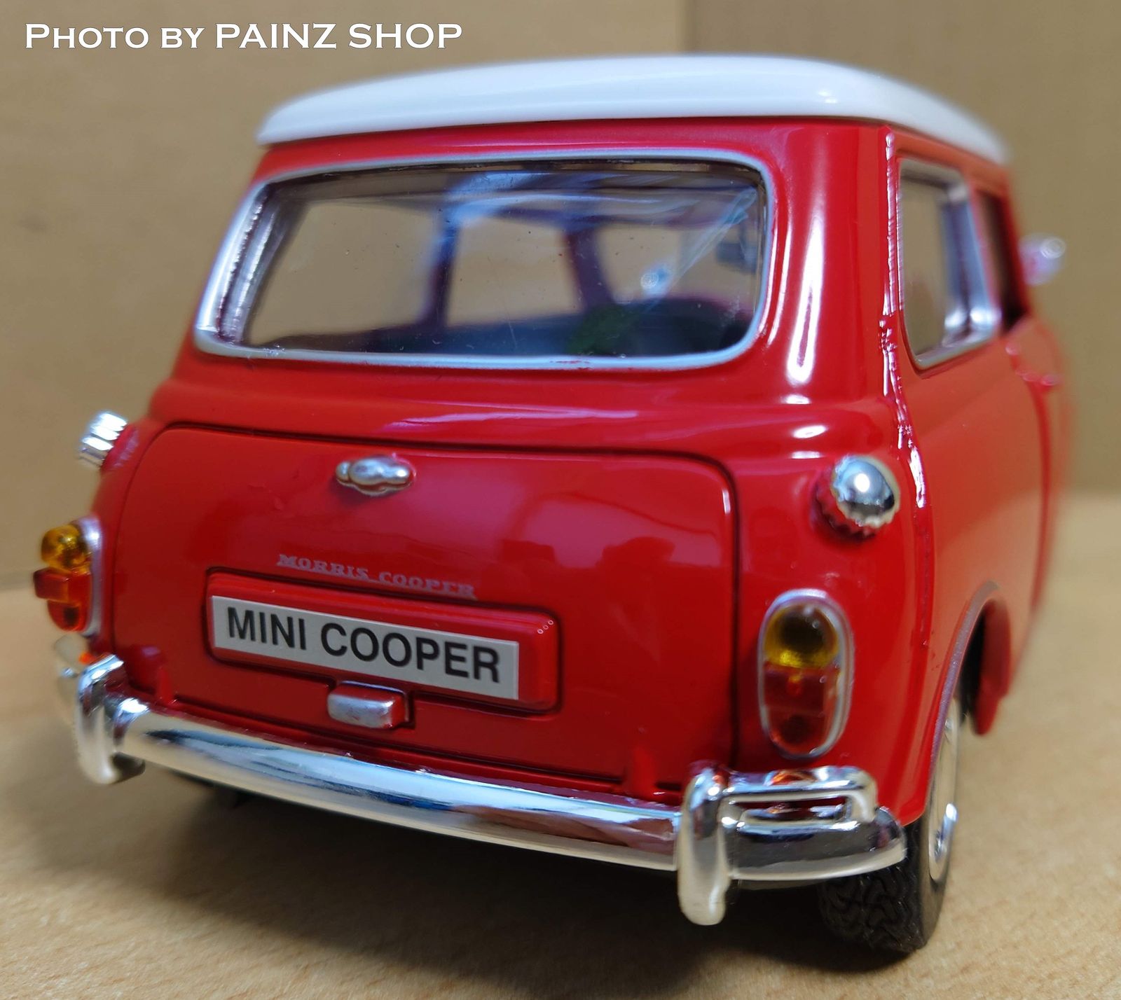 1/18 モーリス ミニクーパー レッド 1961-1967 morris 1/18 モーリス ミニクーパー レッド 1961-1967 morris