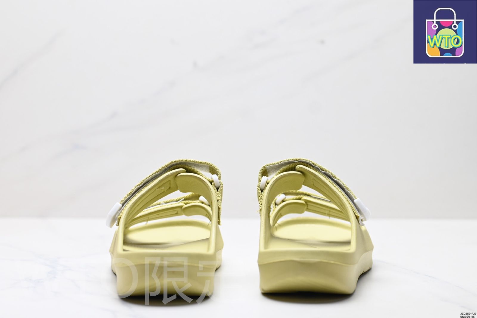 Dior ブローチ ゴールド色 フェザー 2枚羽 ディオール DIOR | Designer Bag Charms and Luxury Brooches
