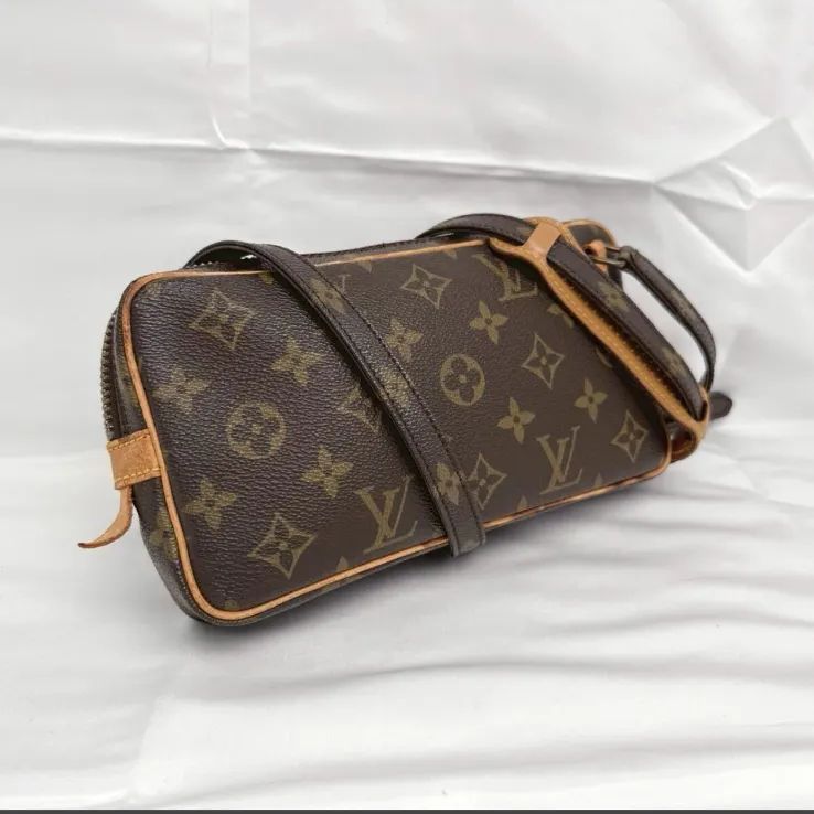 LOUIS VUITTON(ルイヴィトン) マルリーバンドリエールモノグラム