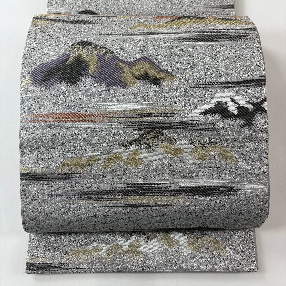 袋帯 秀品 山並み 霞 金銀糸 灰色 六通 正絹