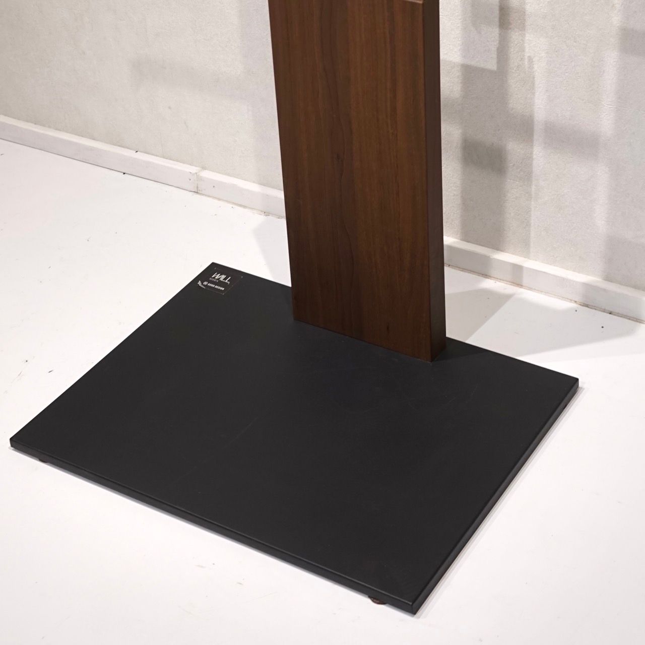 WALL
