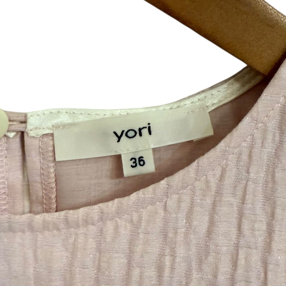 美品 22SS yori ヨリ 半袖 フクレフレアブラウス YR2221-080SM サイズ  