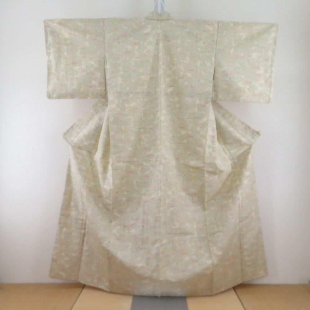 紬 着物 雲取り模様 黄色ｘ緑色ｘ赤色 袷 バチ衿 絹 仕立て上がり着物 身丈159cm 【キモノオフ野々市若松店】 紬 着物 雲取り模様 黄色x緑色x赤色 袷 バチ衿 絹 仕立て上がり着物