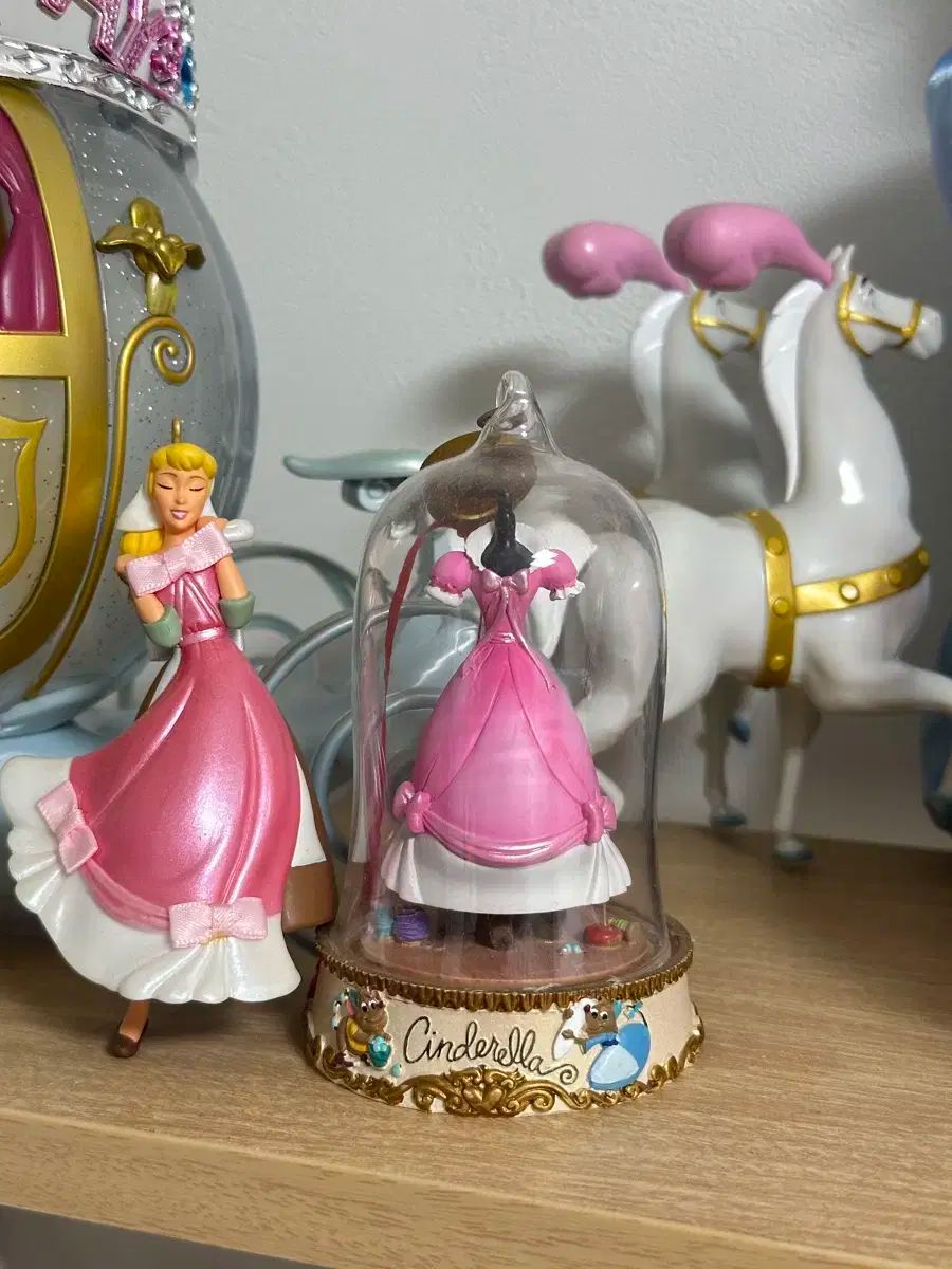 Disney(ディズニー) 70 記念日 シンデレラ オーナメント - メルカリ