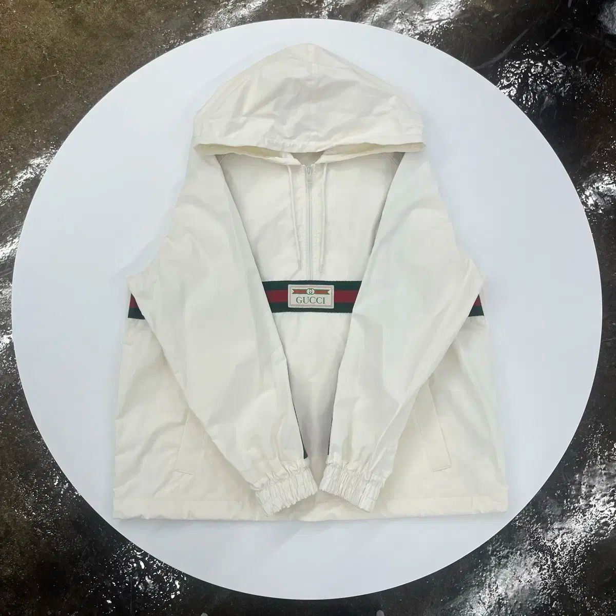 希少　GUCCI シェリーライン　アノラックパーカー　ハーフジップ　黒 GUCCI(グッチ) シェリーラインロゴ ハーフジップ アノラック