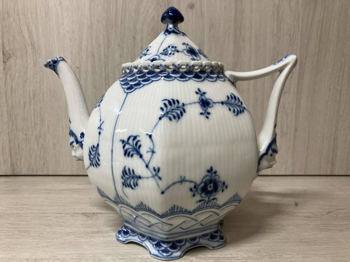 ロイヤルコペンハーゲン ブルーフルーテッド フルレース 顔付 ティーポット ロイヤルコペンハーゲン（Royal Copenhagen） ブルー
