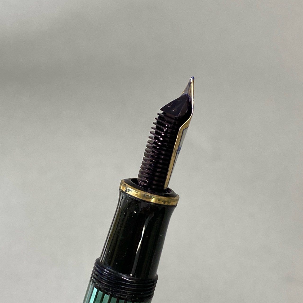 j16 Pelikan ペリカン SOUVERAN スーベレーン 万年筆 14C 585 グリーン ブラック ストライプ 箱 インク付きt18r SKLAD-KIRPICHA_RU