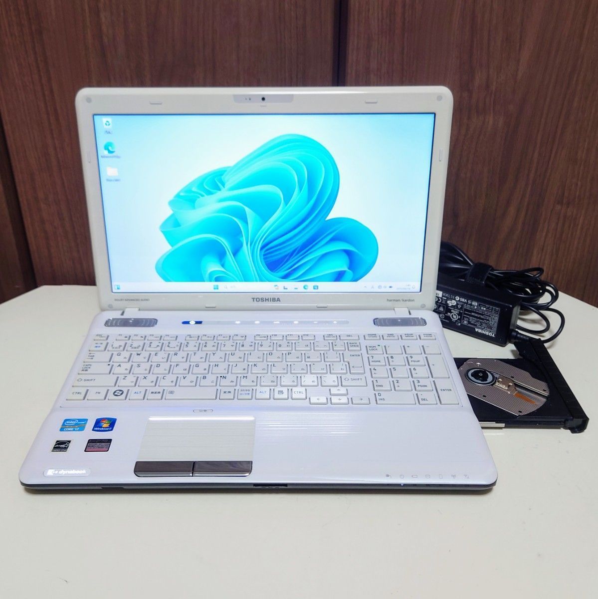 TOSHIBA dynabook Corei7 メモリ16GB SSD512GB Windows11