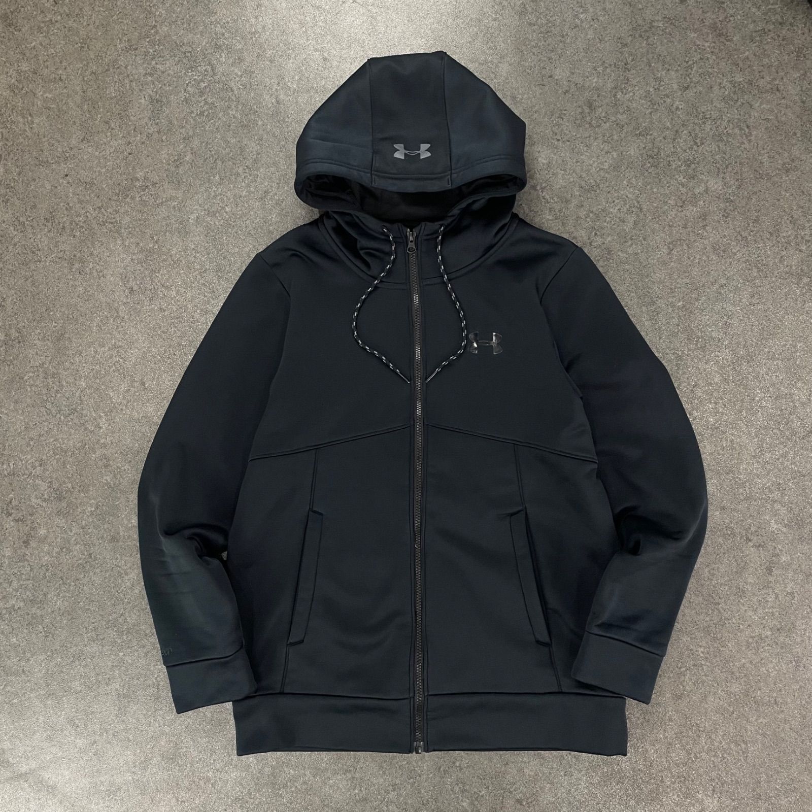 Under Armour 黒 フード付きアウターとパンツセット アンダーアーマー