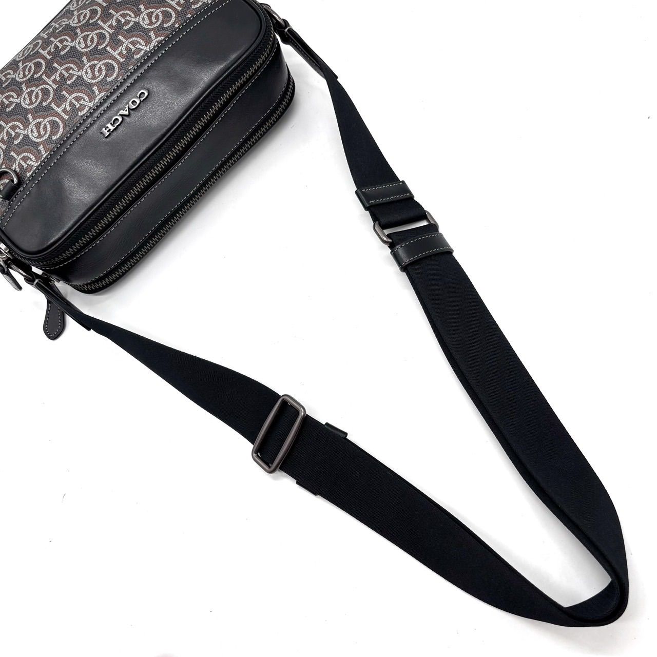 美品 COACH ショルダーバッグ グラハム カメラバッグ PVCレザー 黒 ✨良品✨ COACH コーチ カメラバッグ ショルダーバッグ 小物入れ
