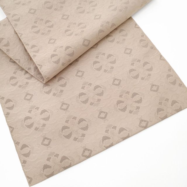 未使用品 名古屋帯 花織 ベージュ 松葉仕立て 長さ3m74m お洒落 正絹 新古品】 名古屋帯 未使用 正絹 全通 八寸 西陣 河村織物 綴れ
