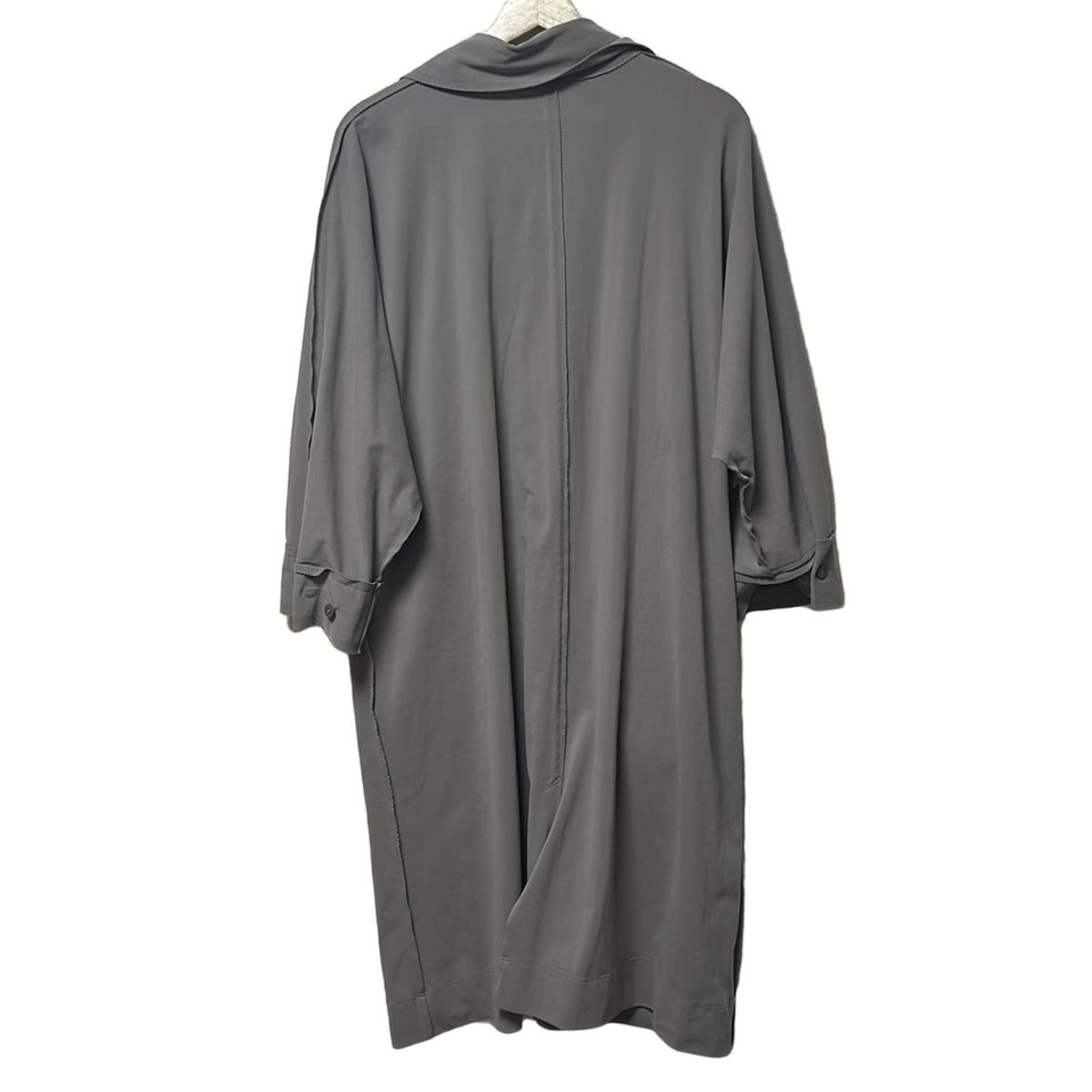 me イッセイミヤケ　スプリングコート　ベージュ me イッセイミヤケ スプリングコート ベージュ me ISSEY MIYAKE(ミー