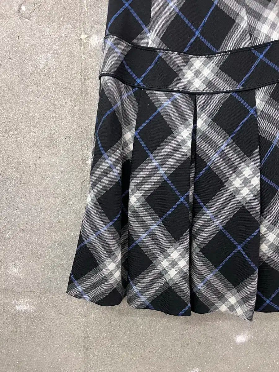 Burberry BURBERRY