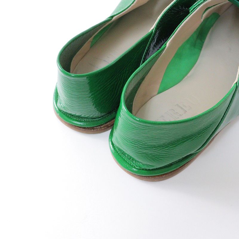 美品 2023SS ヘリュー HEREU Llasada Crinkled Glossy スクエアトゥ  