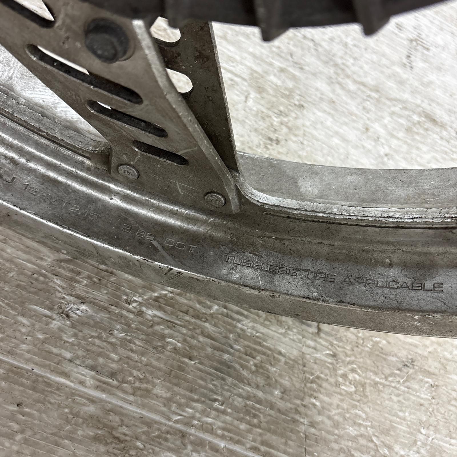 フロントホイール