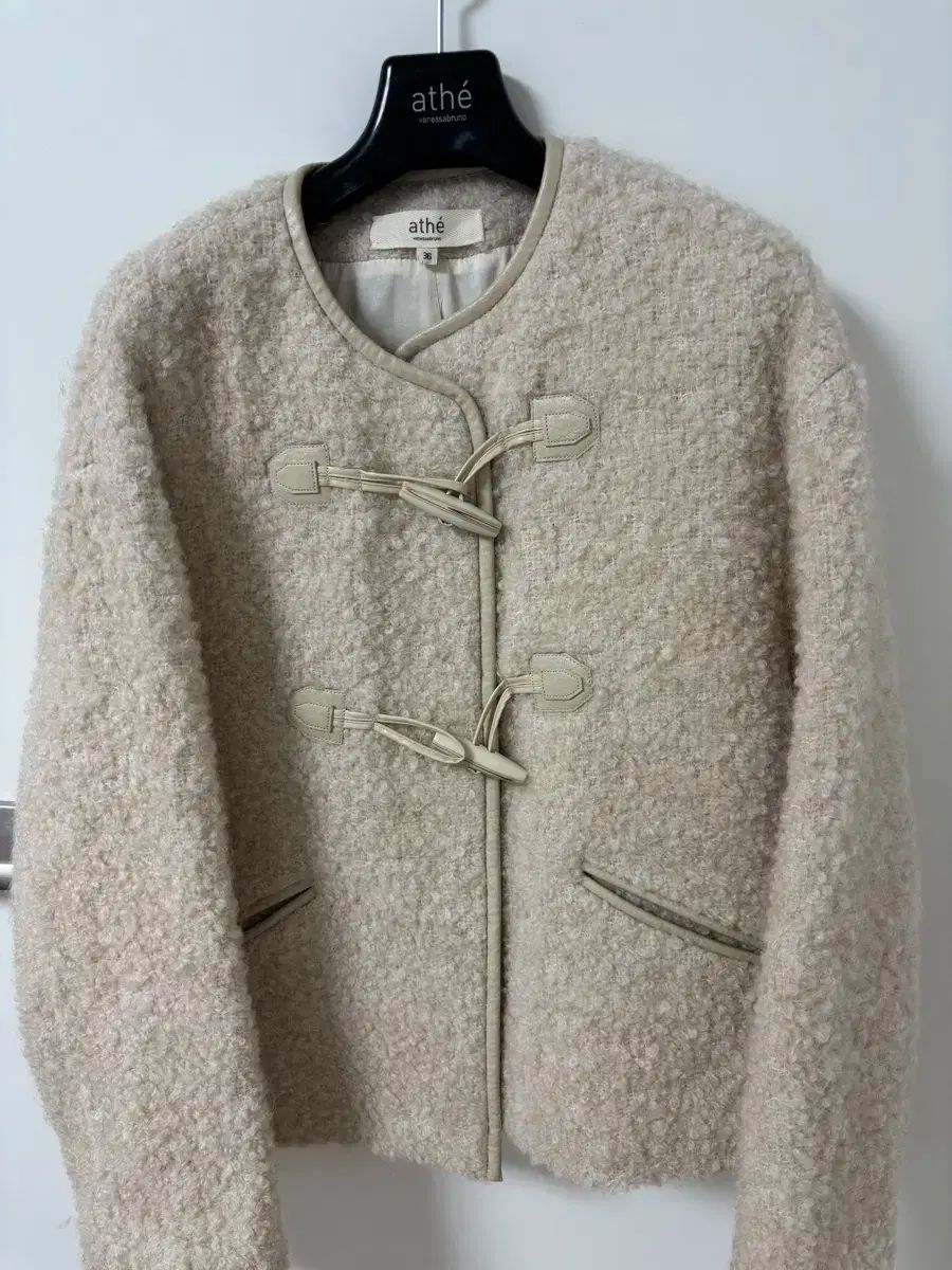 ヴァネッサ ブリューノ アルファ コート