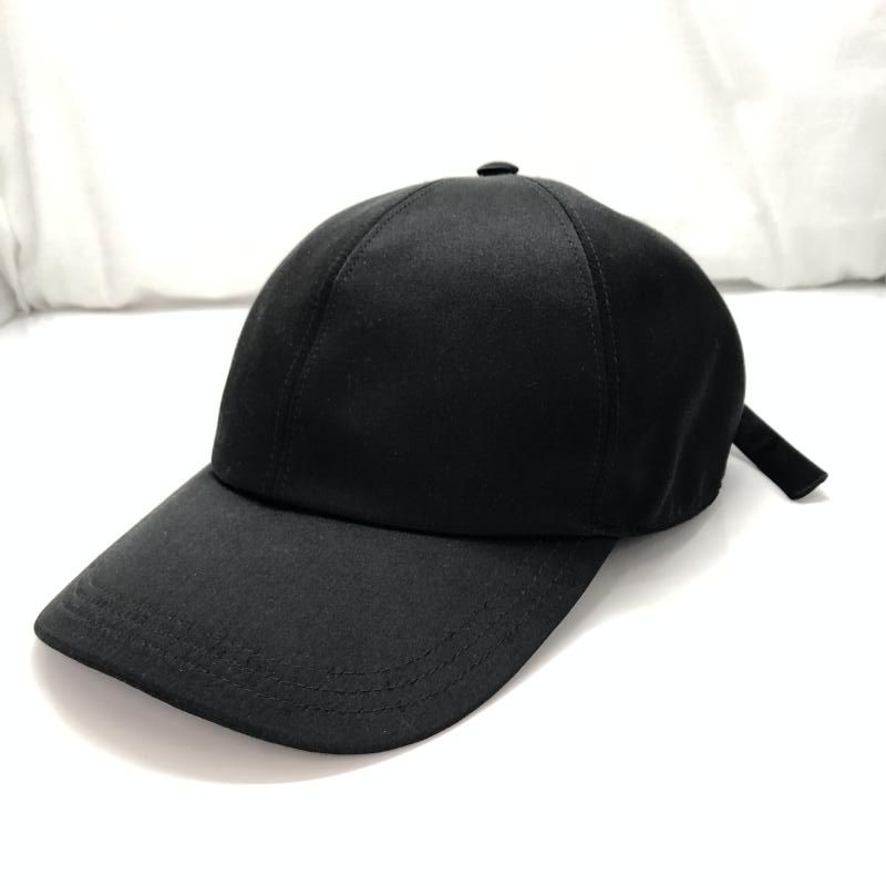 極美品PRADA ナイロンベースボールキャップ　ブラック　M PRADA ブラック ナイロン キャップ M PRADA ナイロンキャップ Mサイズ