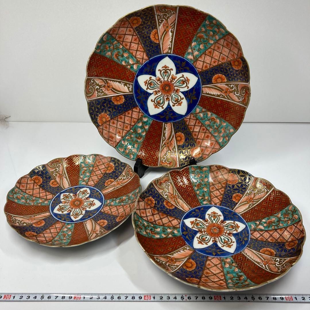 古伊万里　献上手　極彩色　菊割三ツ鉢　東Y5-0713②トヒサ 古伊万里 献上手 極彩色 菊割三ツ鉢 東Y5-0713②トヒサ - メルカリ