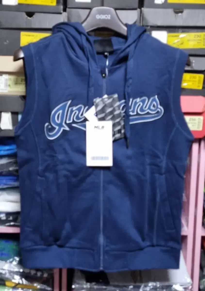 MLB 新品 メンズ ベスト 95 サイズ